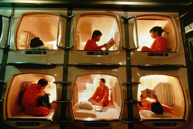 Photo d'un capsule hotel, un incontournable en WHV Japon