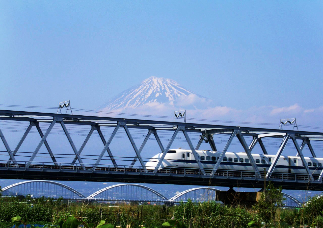 prendre le train à grand vitesse au japon