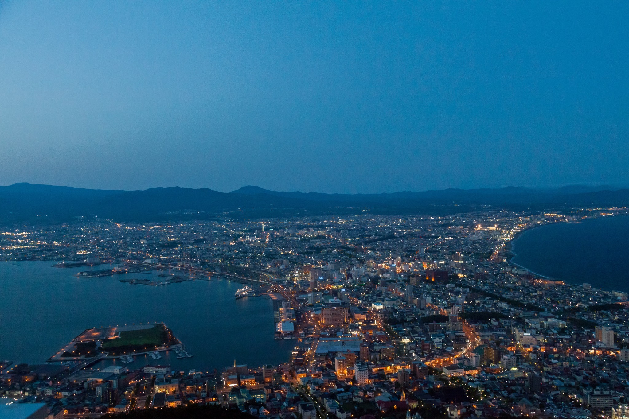 Faire une randonnee sur le mont Hakodate