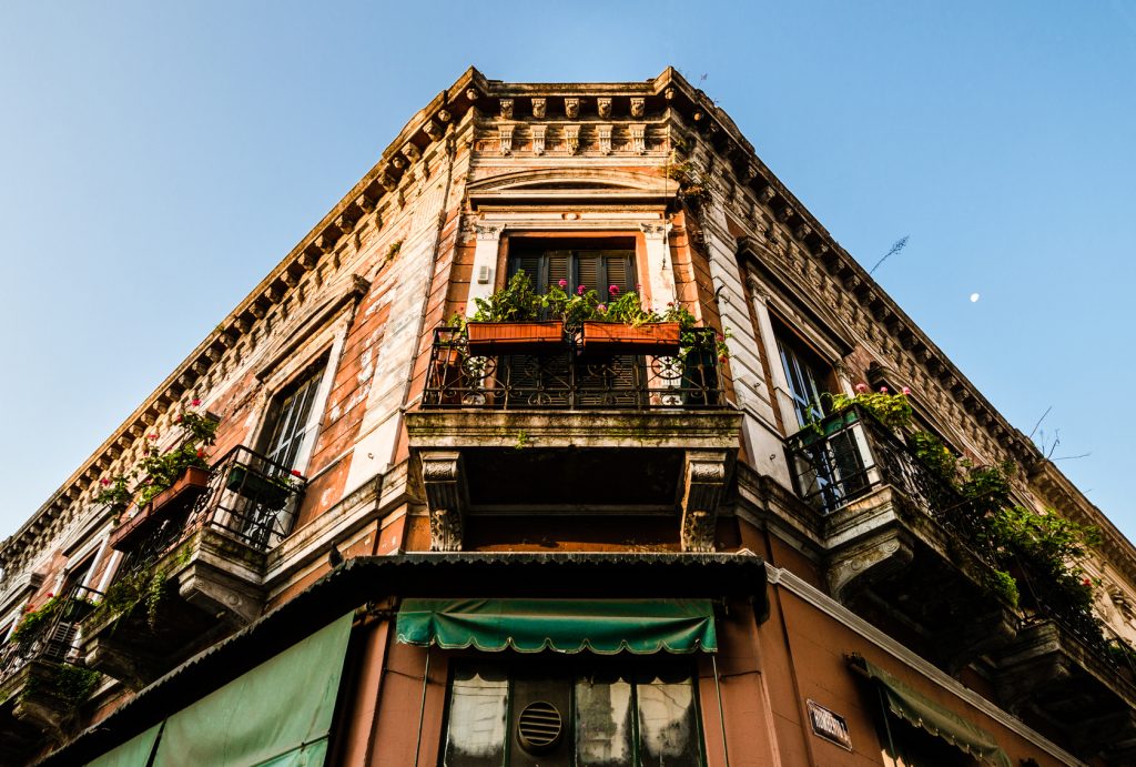 facade d'un immeuble a buenos aires