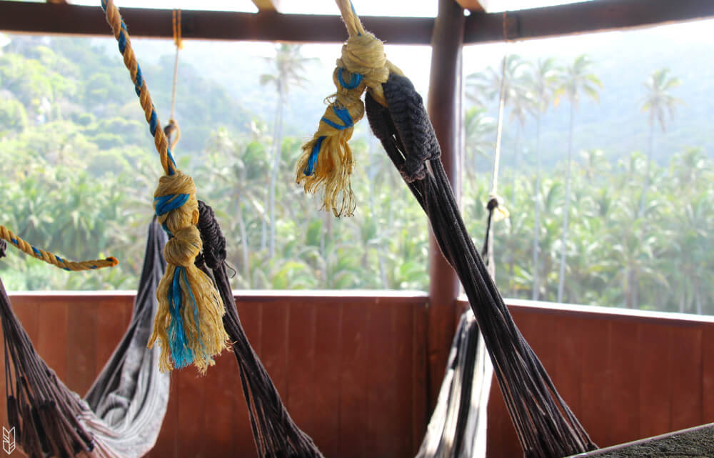 les hamacs un mode d"hébergement dans le parc tayrona