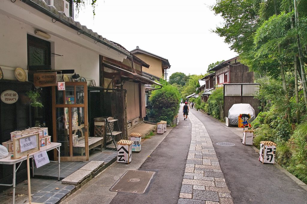 la rue authentique Saga Toriimoto