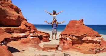 Australie : Julie et Clément…au pays des dromadaires Un job insolite en Australie