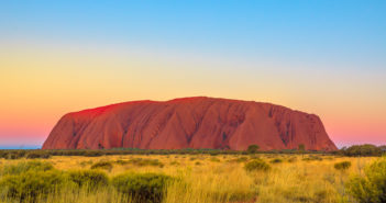 Il est interdit de grimper sur Uluru ! interdiction ascension uluru